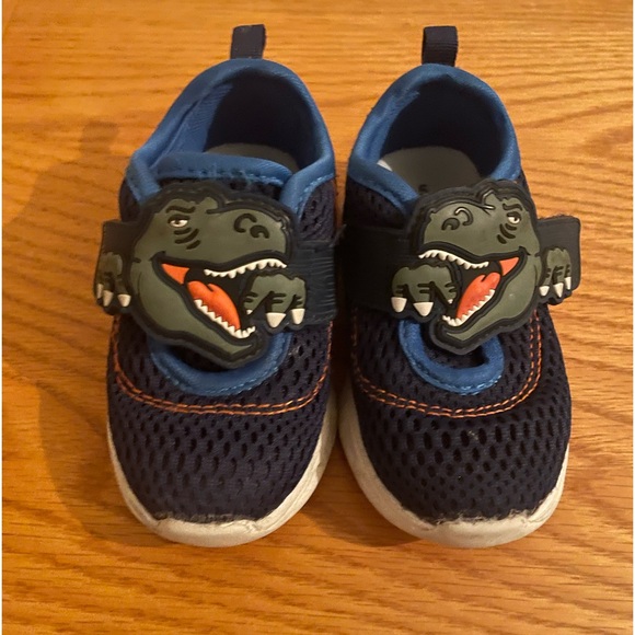 Carters toddler light up shoes size 5m - Picture 3 of 4